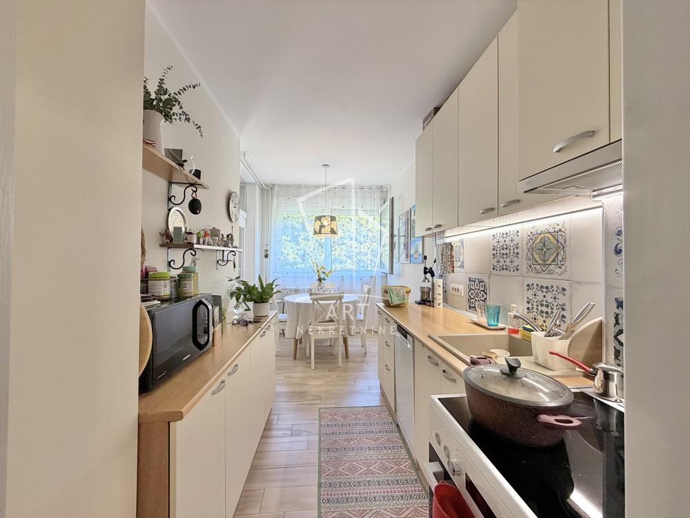 Stan na prodaju u Beogradu, Banovo brdo, dvosoban, 50m2, cena 158000 evra