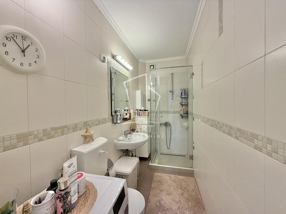 Stan na prodaju u Beogradu, Banovo brdo, dvosoban, 50m2, cena 158000 evra