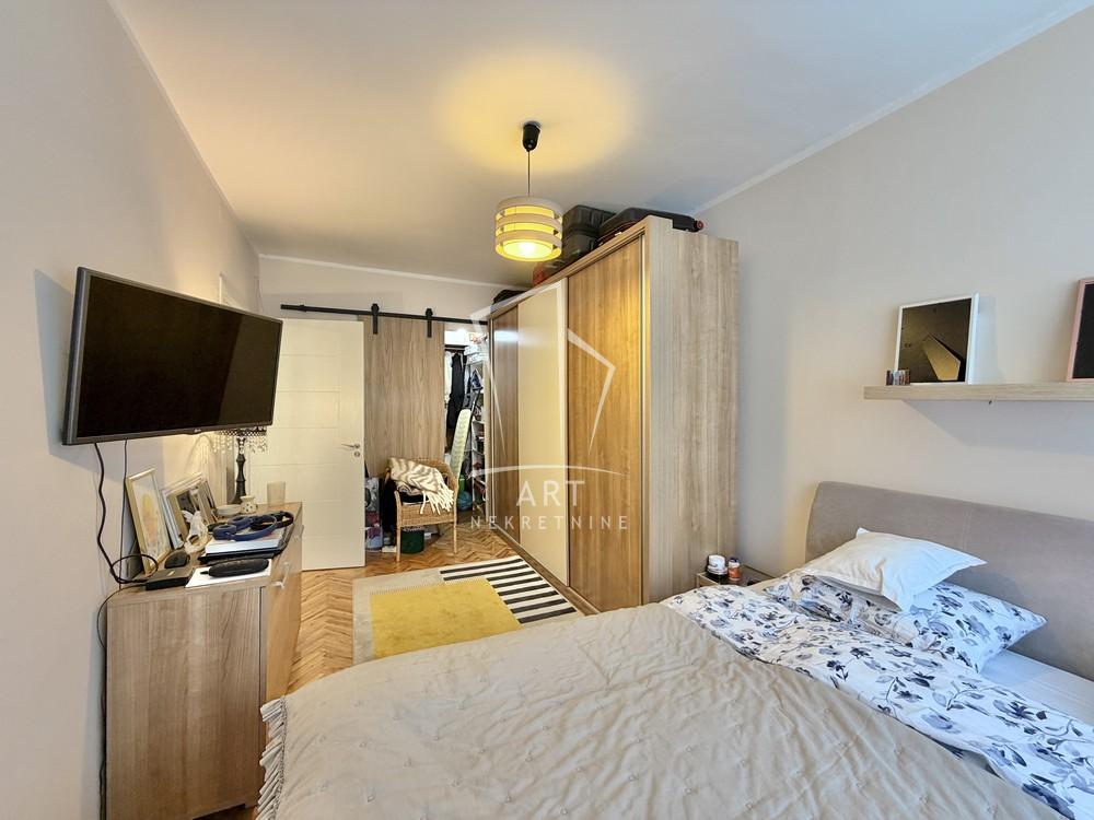 Stan na prodaju u Beogradu, Banovo brdo, dvosoban, 50m2, cena 158000 evra