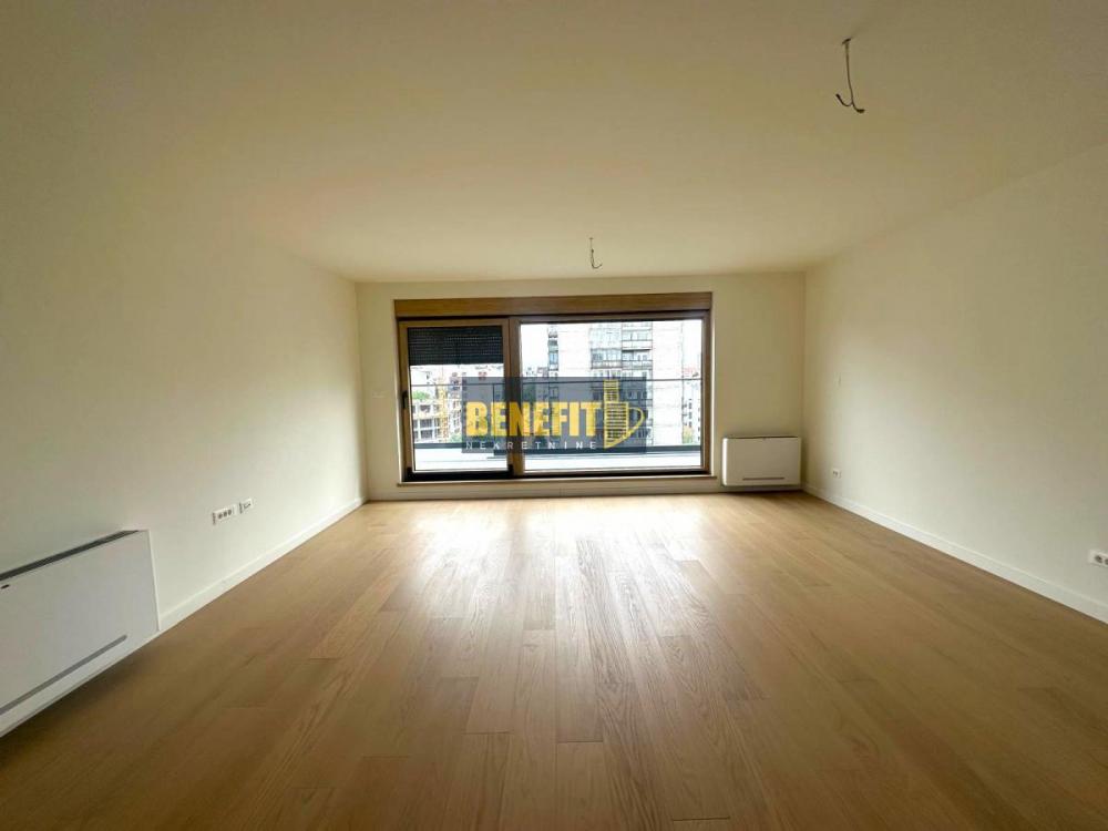Stan na prodaju u Beogradu, Južni bulevar, cetvorosoban, 127m2, cena 538000 evra