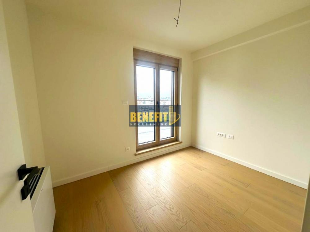 Stan na prodaju u Beogradu, Južni bulevar, cetvorosoban, 127m2, cena 538000 evra