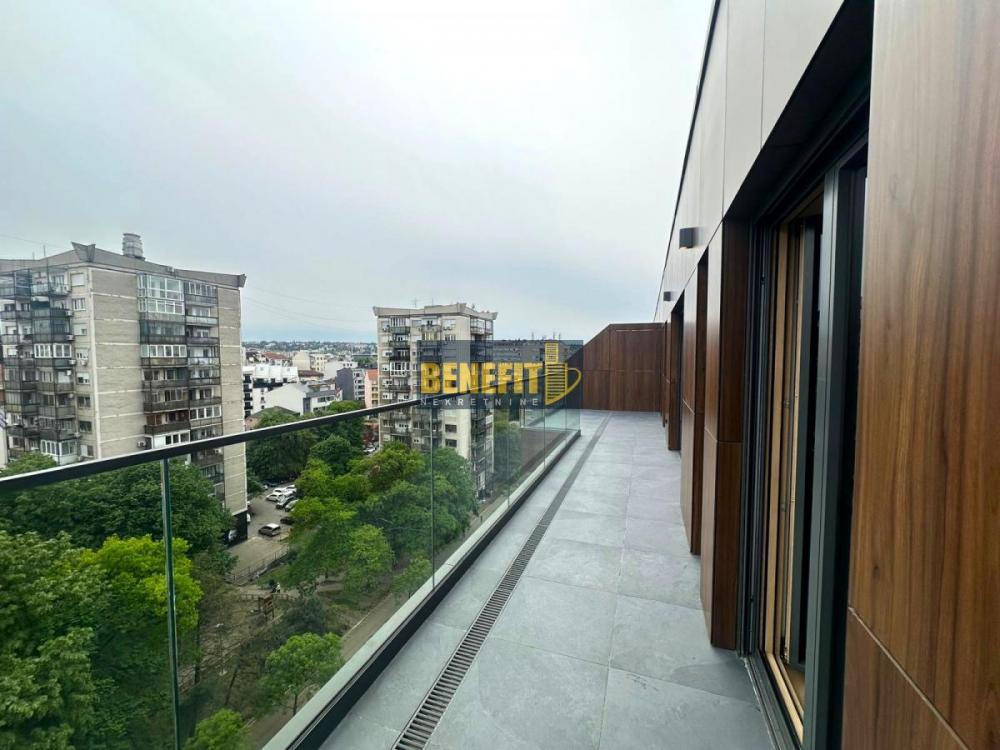 Stan na prodaju u Beogradu, Južni bulevar, cetvorosoban, 130m2, cena 560000 evra