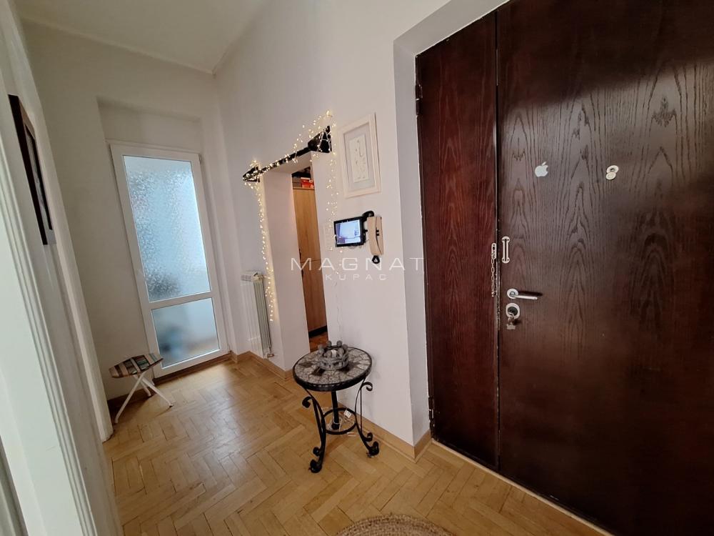 Stan na prodaju u Beogradu, Vračar, trosoban, 91m2, cena 500000 evra