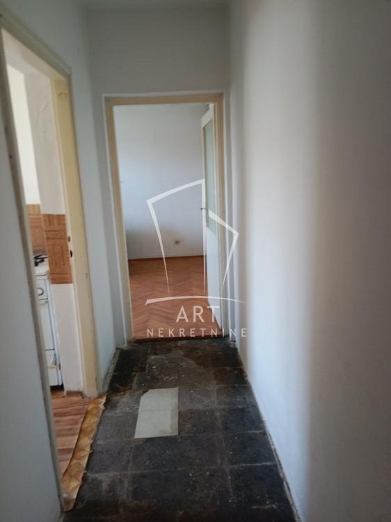 Stan na prodaju u Beogradu, Autokomanda, jednosoban, 39m2, cena 153600 evra