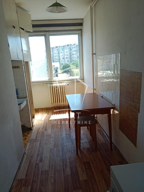 Stan na prodaju u Beogradu, Autokomanda, jednosoban, 39m2, cena 153600 evra