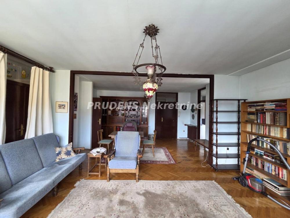 Stan na prodaju u Beogradu, Palilula, cetvorosoban, 114m2, cena 350000 evra
