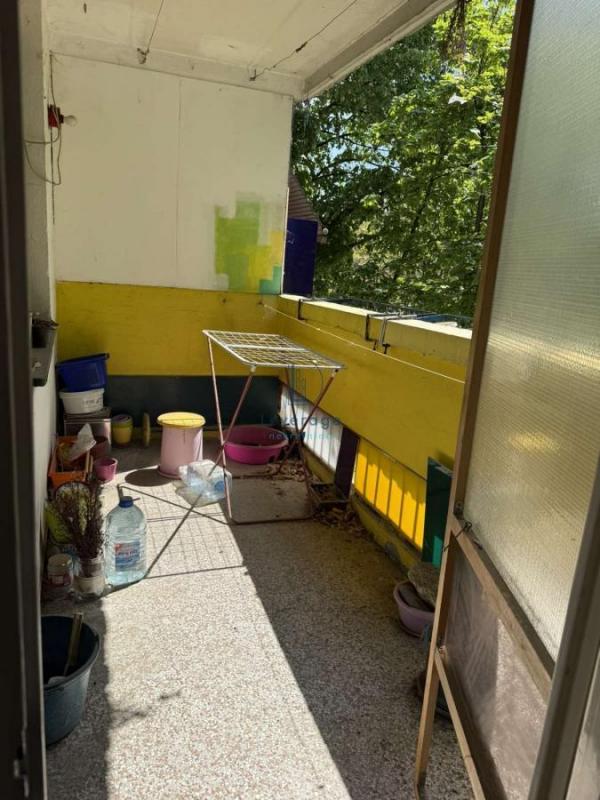 Stan na prodaju u Beogradu, Prvomajska, troiposoban, 78m2, cena 205000 evra