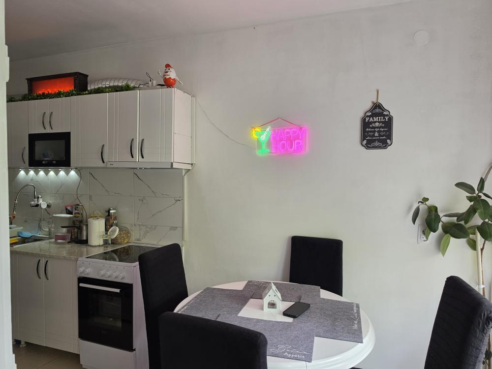 Stan na prodaju u Beogradu, Miljakovac, trosoban, 55m2, cena 173000 evra