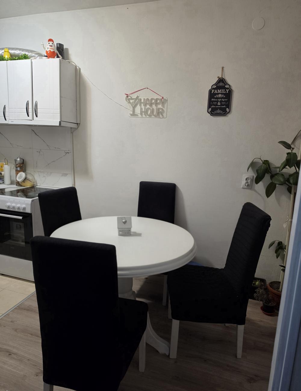 Stan na prodaju u Beogradu, Miljakovac, trosoban, 55m2, cena 176000 evra