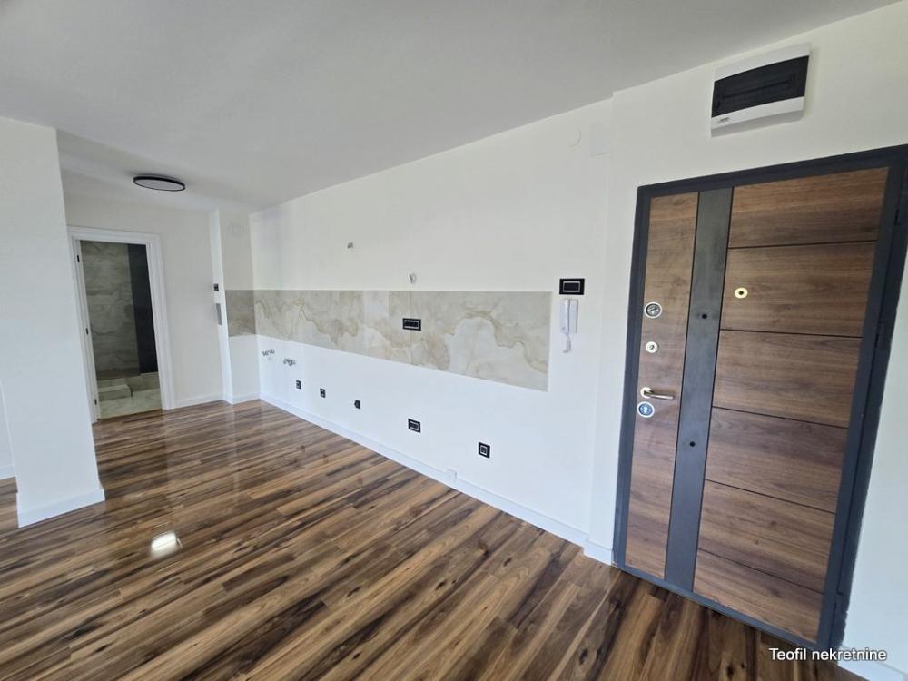 Stan na prodaju u Beogradu, Novi Beograd blok 28 (Potkovica), trosoban, 80m2, cena 278900 evra