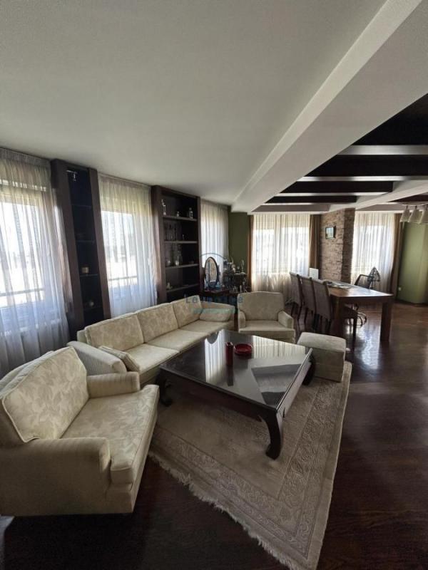 Stan na prodaju u Beogradu, Palilula, dvoiposoban, 120m2, cena 612000 evra