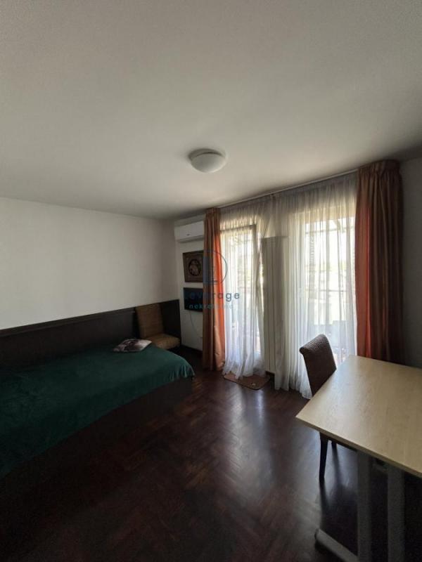 Stan na prodaju u Beogradu, Palilula, dvoiposoban, 120m2, cena 612000 evra