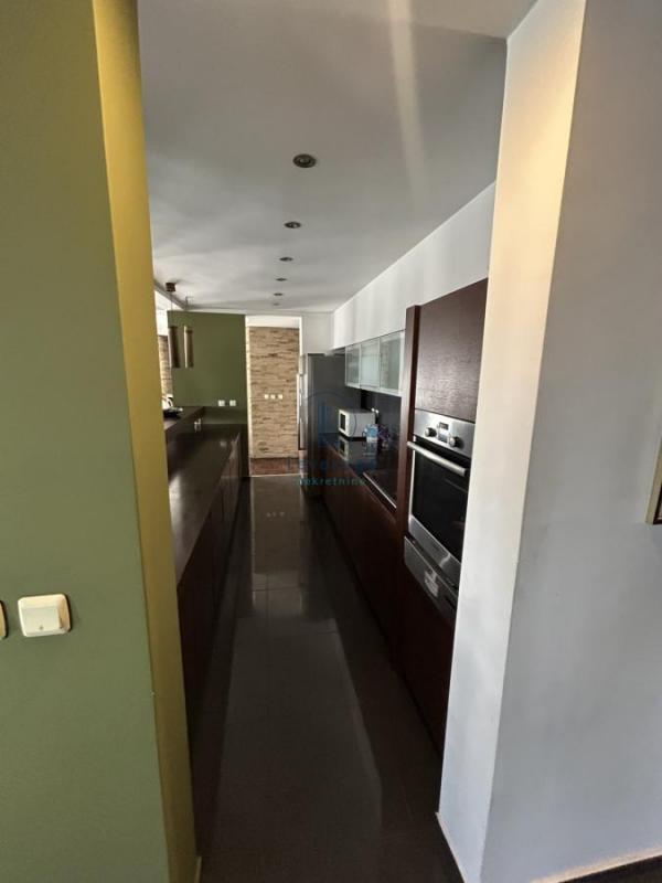 Stan na prodaju u Beogradu, Palilula, dvoiposoban, 120m2, cena 612000 evra