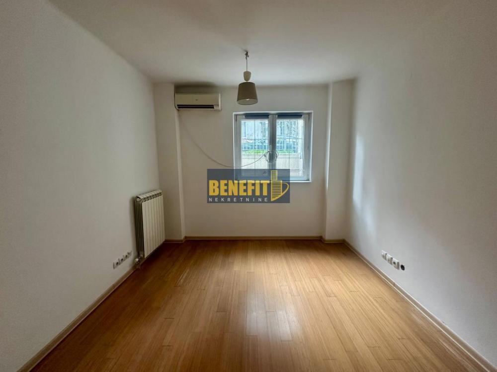 Stan na prodaju u Beogradu, Pašino brdo, dvosoban, 86m2, cena 250000 evra