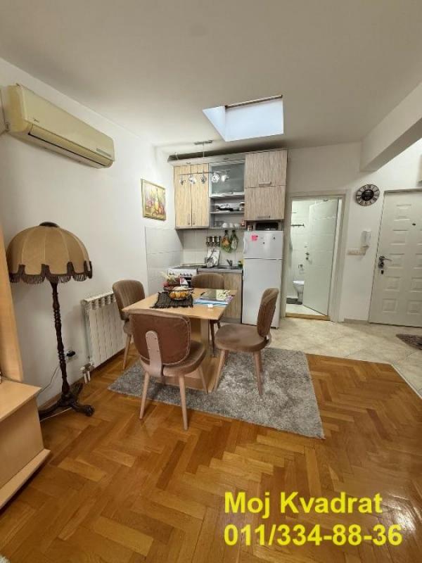 Stan na prodaju u Beogradu, Učiteljsko naselje, jednosoban, 28m2, cena 120000 evra