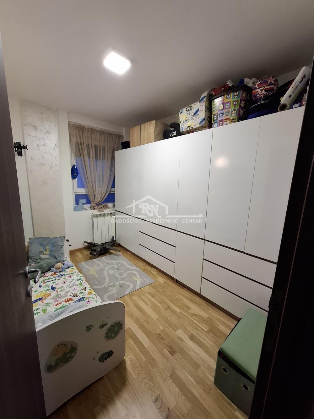Stan na prodaju u Beogradu, Višnjička banja, dvosoban, 44m2, cena 165000 evra