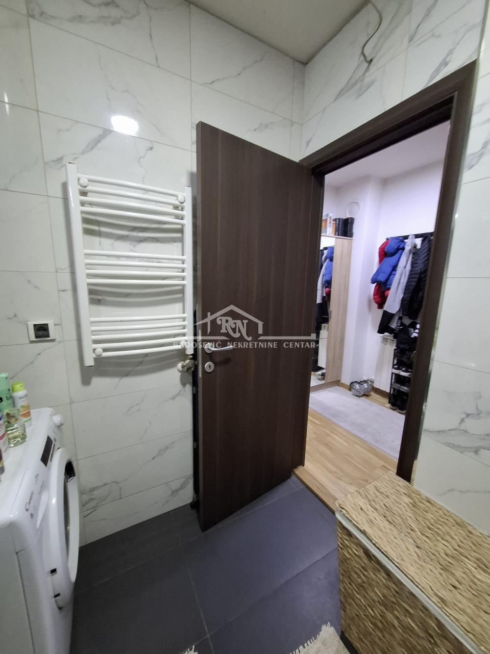 Stan na prodaju u Beogradu, Višnjička banja, dvosoban, 44m2, cena 165000 evra