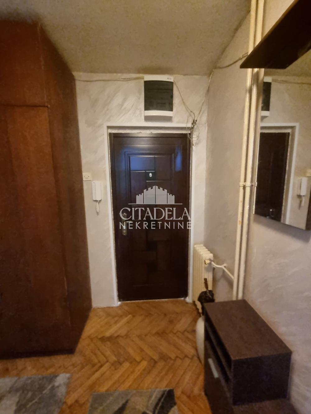 Stan na prodaju u Beogradu, Banovo brdo, dvoiposoban, 72m2, cena 210000 evra