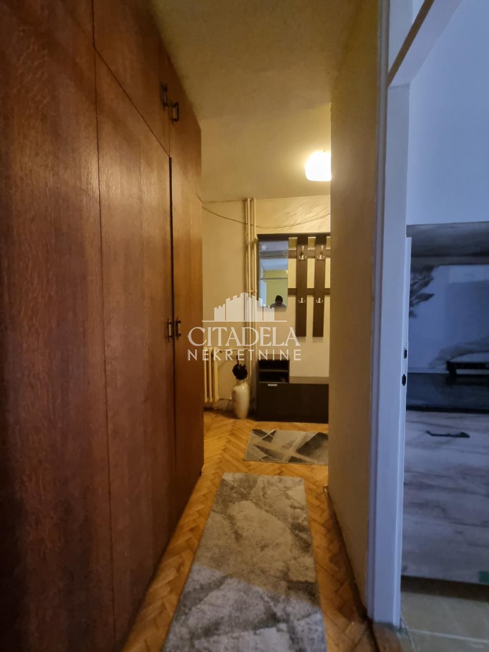 Stan na prodaju u Beogradu, Banovo brdo, dvoiposoban, 72m2, cena 210000 evra