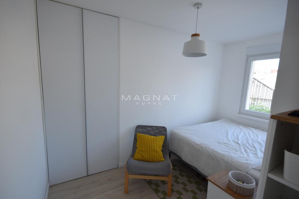 Stan na prodaju u Beogradu, Stari grad, jednoiposoban, 31m2, cena 175000 evra
