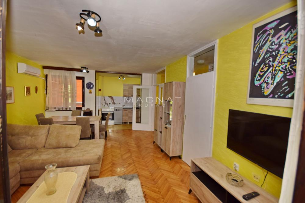 Stan na prodaju u Beogradu, Banovo brdo, dvoiposoban, 75m2, cena 210000 evra