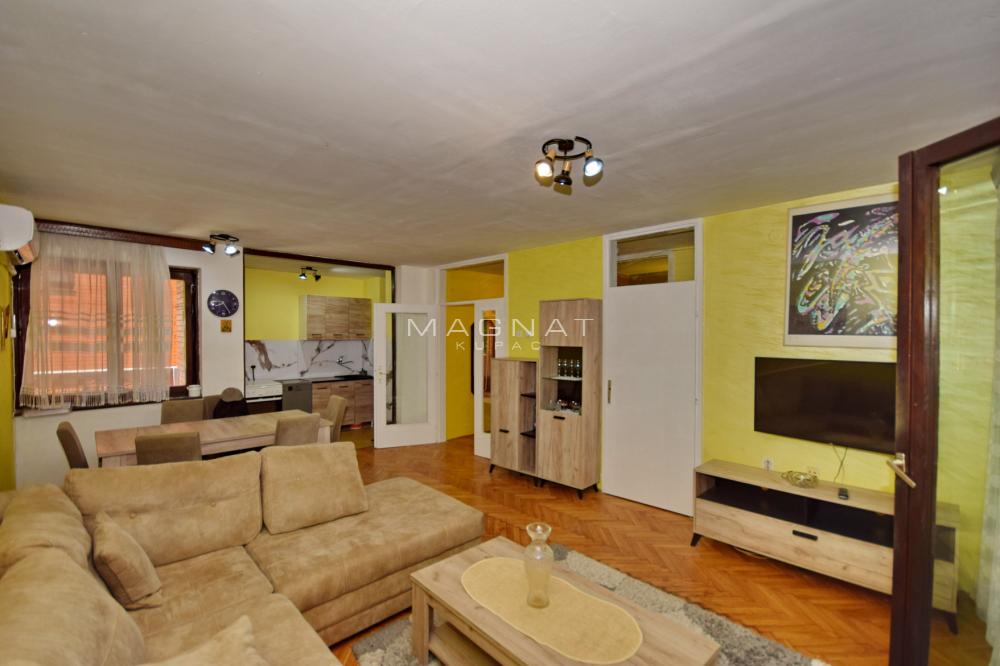 Stan na prodaju u Beogradu, Banovo brdo, dvoiposoban, 75m2, cena 210000 evra