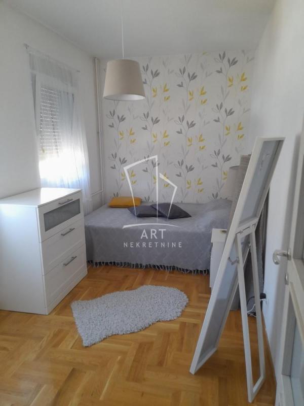 Stan na prodaju u Beogradu, Novi Beograd, jednoiposoban, 45m2, cena 175000 evra