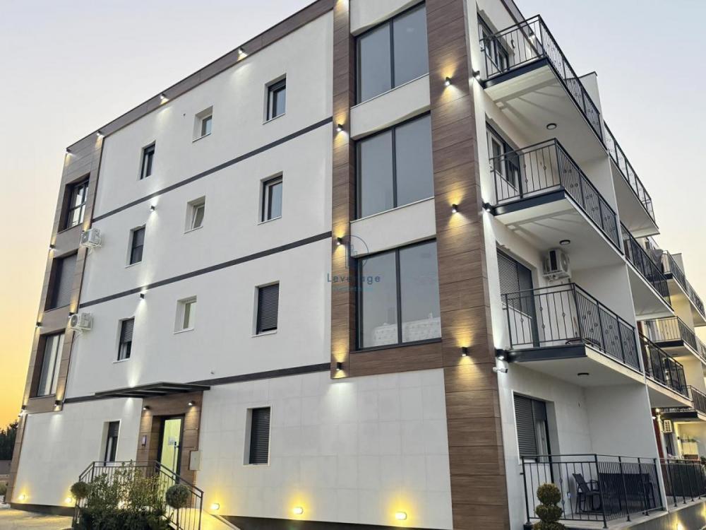 Stan na prodaju u Beogradu, Surčin, dvosoban, 44m2, cena 127600 evra