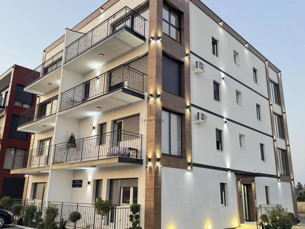 Stan na prodaju u Beogradu, Surčin, dvosoban, 44m2, cena 127600 evra
