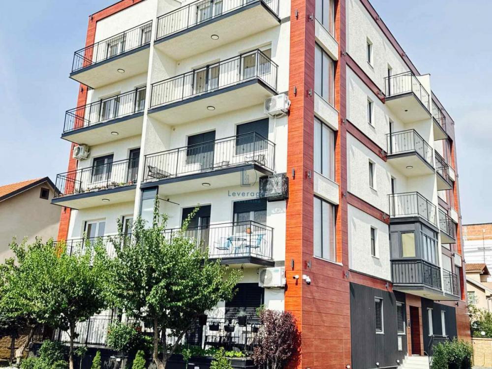 Stan na prodaju u Beogradu, Surčin, trosoban, 69m2, cena 182850 evra