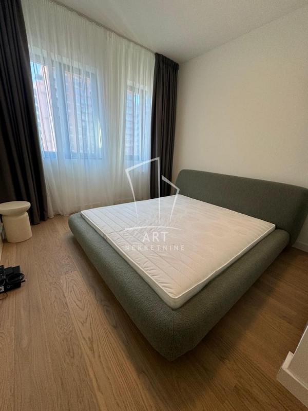 Stan na prodaju u Beogradu, Beograd na vodi, trosoban, 81m2, cena 395000 evra