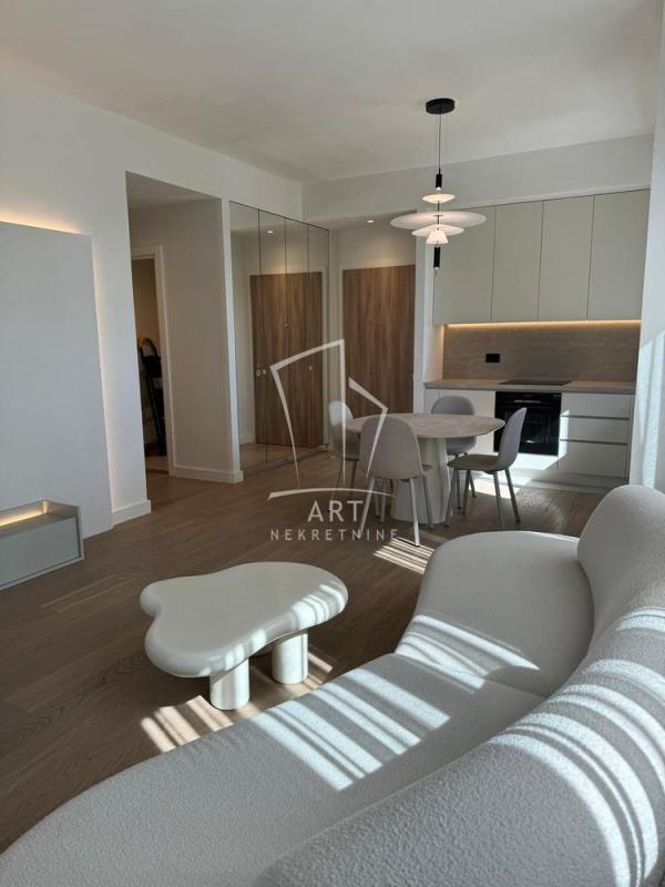 Stan na prodaju u Beogradu, Beograd na vodi, trosoban, 81m2, cena 395000 evra