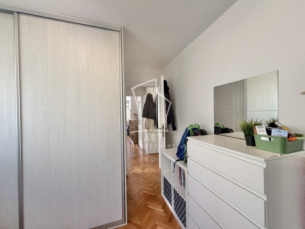 Stan na prodaju u Beogradu, Pašino brdo, dvosoban, 45m2, cena 189000 evra