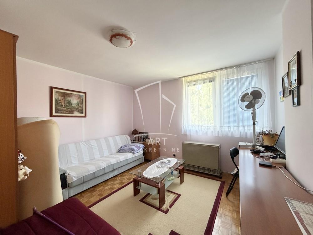 Stan na prodaju u Beogradu, Zemun, dvosoban, 55m2, cena 150000 evra