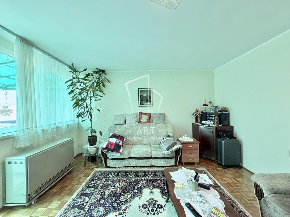 Stan na prodaju u Beogradu, Zemun, dvosoban, 55m2, cena 150000 evra