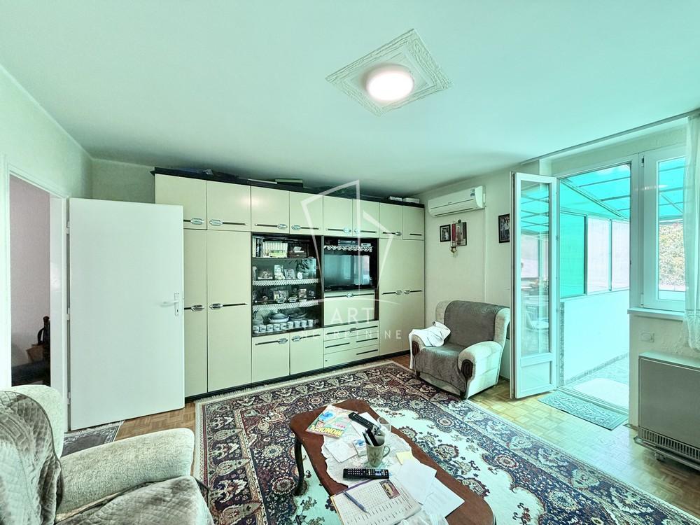Stan na prodaju u Beogradu, Zemun, dvosoban, 55m2, cena 150000 evra