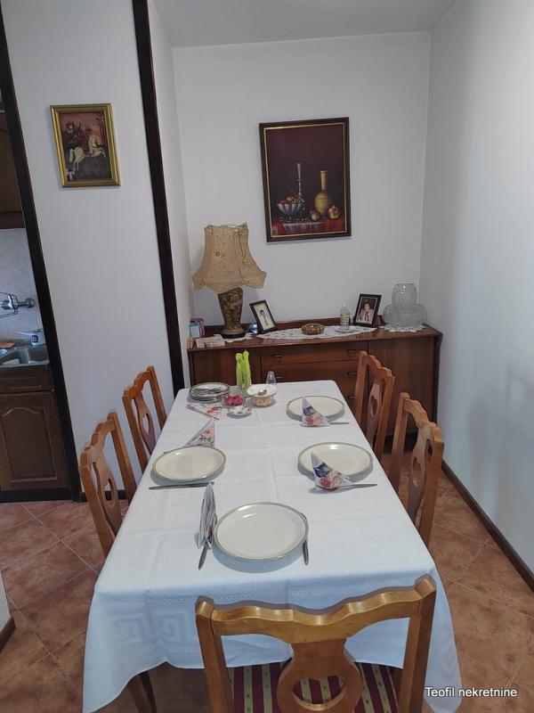 Stan na prodaju u Beogradu, Višnjička banja, dvoiposoban, 70m2, cena 165000 evra