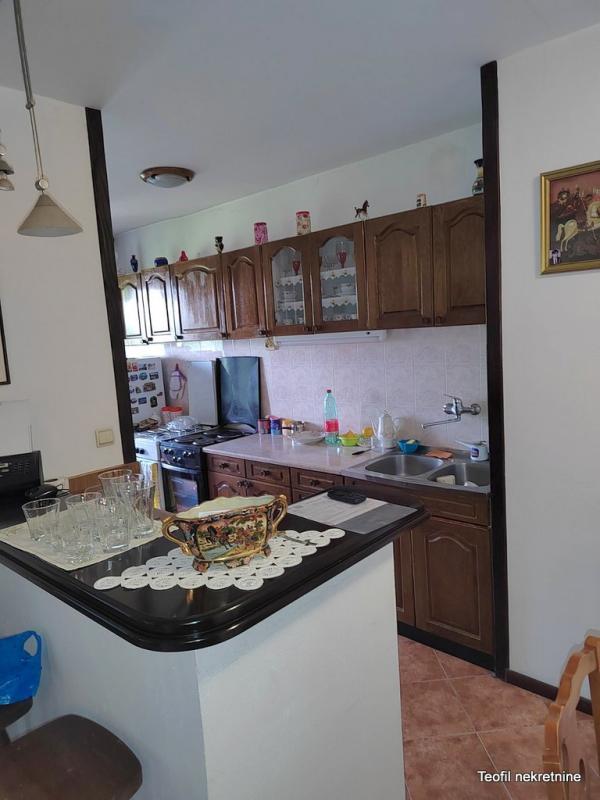 Stan na prodaju u Beogradu, Višnjička banja, dvoiposoban, 70m2, cena 165000 evra