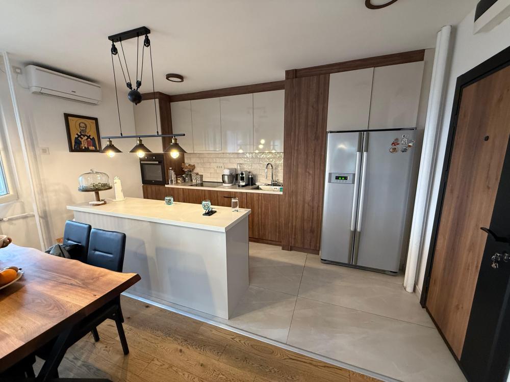 Stan na prodaju u Beogradu, dvosoban, 65m2, cena 232000 evra