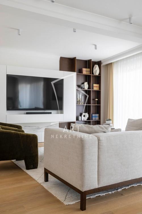 Stan na prodaju u Beogradu, Dušanovac, cetvorosoban, 175m2, cena 625000 evra