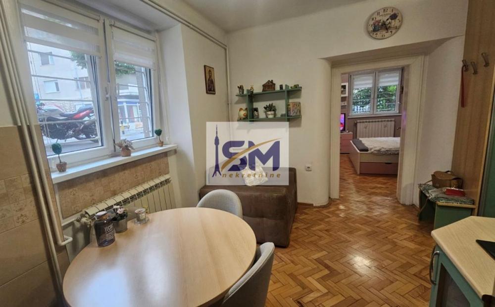 Stan na prodaju u Beogradu, Kalenić pijaca, dvosoban, 39m2, cena 137000 evra
