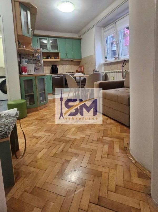 Stan na prodaju u Beogradu, Kalenić pijaca, dvosoban, 39m2, cena 137000 evra
