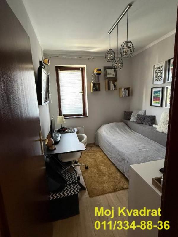 Stan na prodaju u Beogradu, Novi Beograd blok 62, dvoiposoban, 64m2, cena 230000 evra