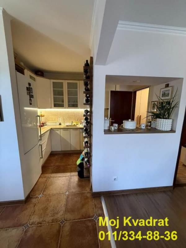 Stan na prodaju u Beogradu, Novi Beograd blok 62, dvoiposoban, 64m2, cena 230000 evra