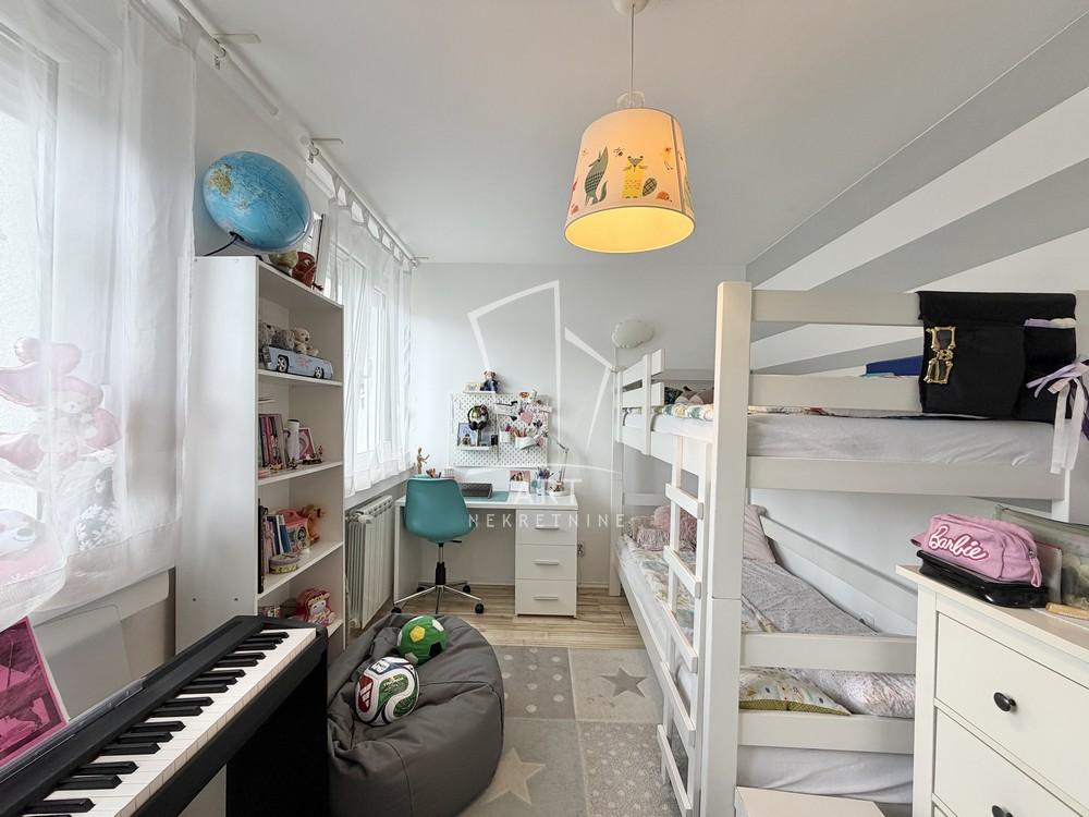 Stan na prodaju u Beogradu, Novi Beograd, dvoiposoban, 55m2, cena 219000 evra