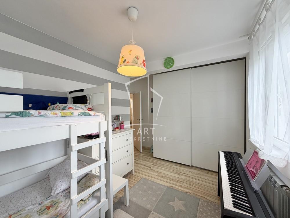 Stan na prodaju u Beogradu, Novi Beograd, dvoiposoban, 55m2, cena 219000 evra