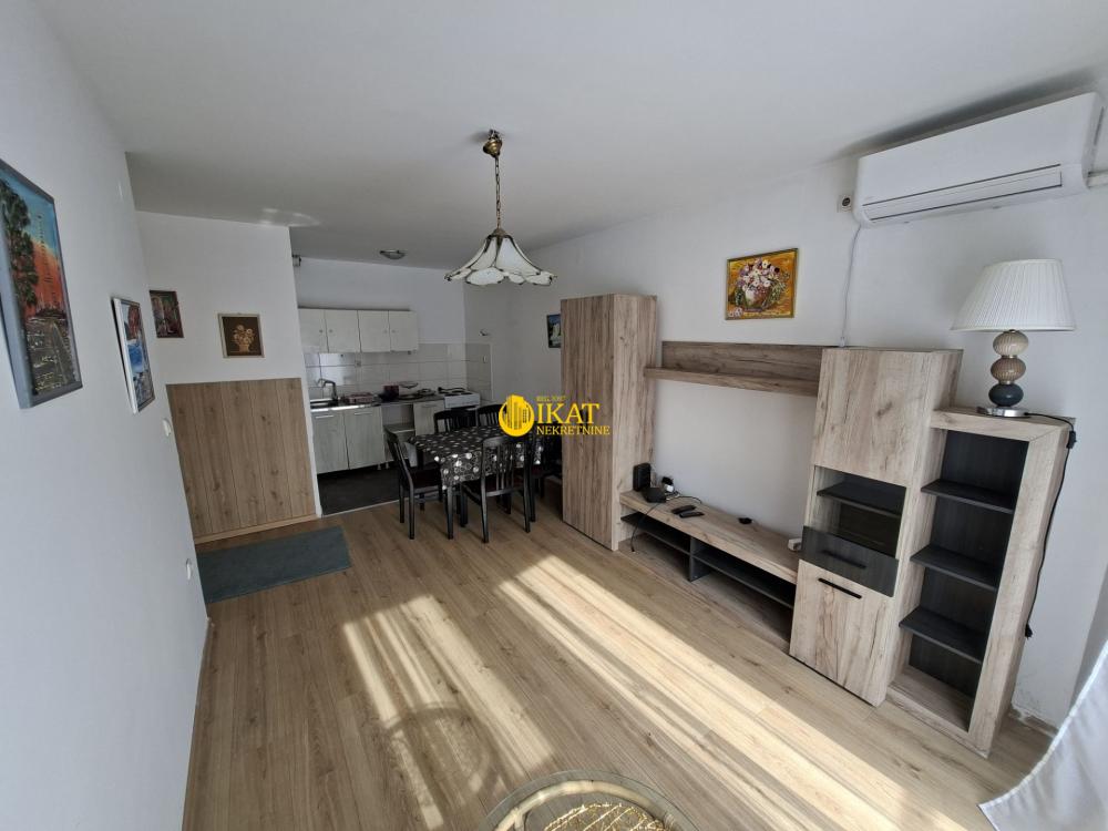 Stan na prodaju u Beogradu, Zvezdara, dvosoban, 42m2, cena 117000 evra