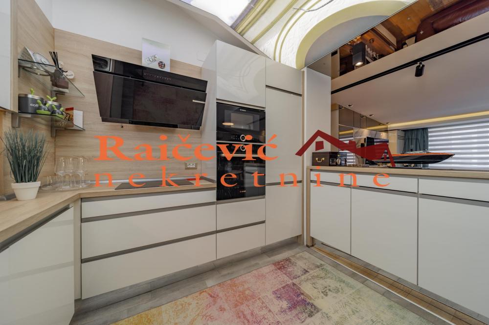 Stan na prodaju u Beogradu, Crveni Krst, trosoban, 83m2, cena 399000 evra