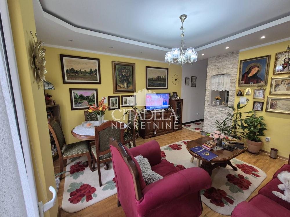 Stan na prodaju u Beogradu, Voždovac, jednoiposoban, 45m2, cena 150000 evra