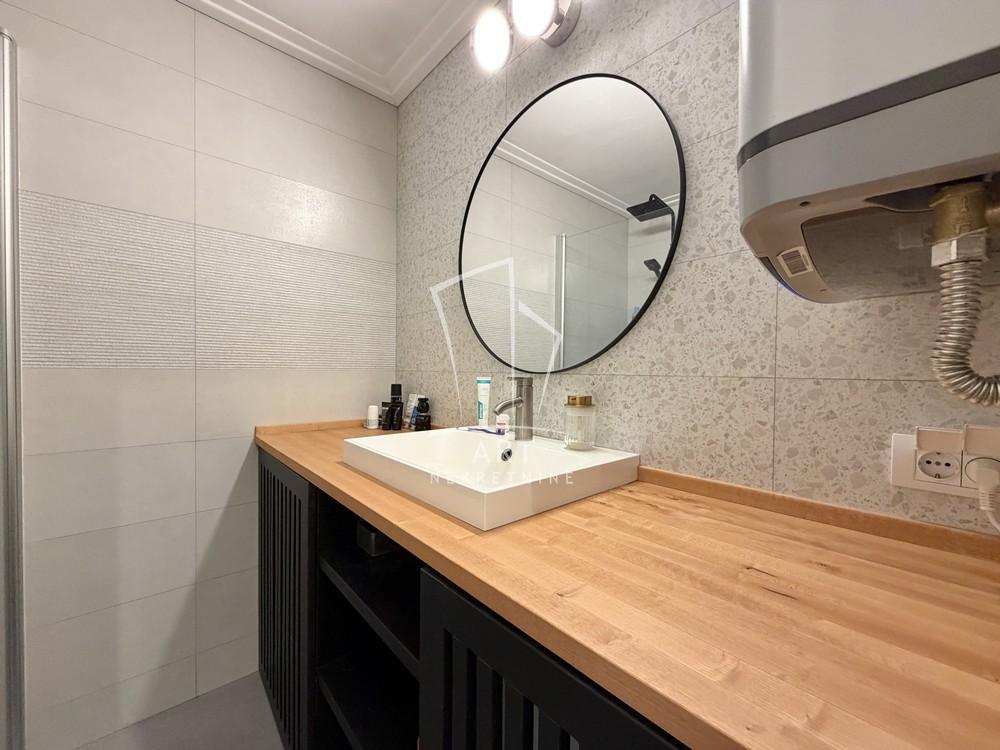 Stan na prodaju u Beogradu, Novi Beograd blok 11 (Hotel Jugoslavija), jednoiposoban, 48m2, cena 219900 evra